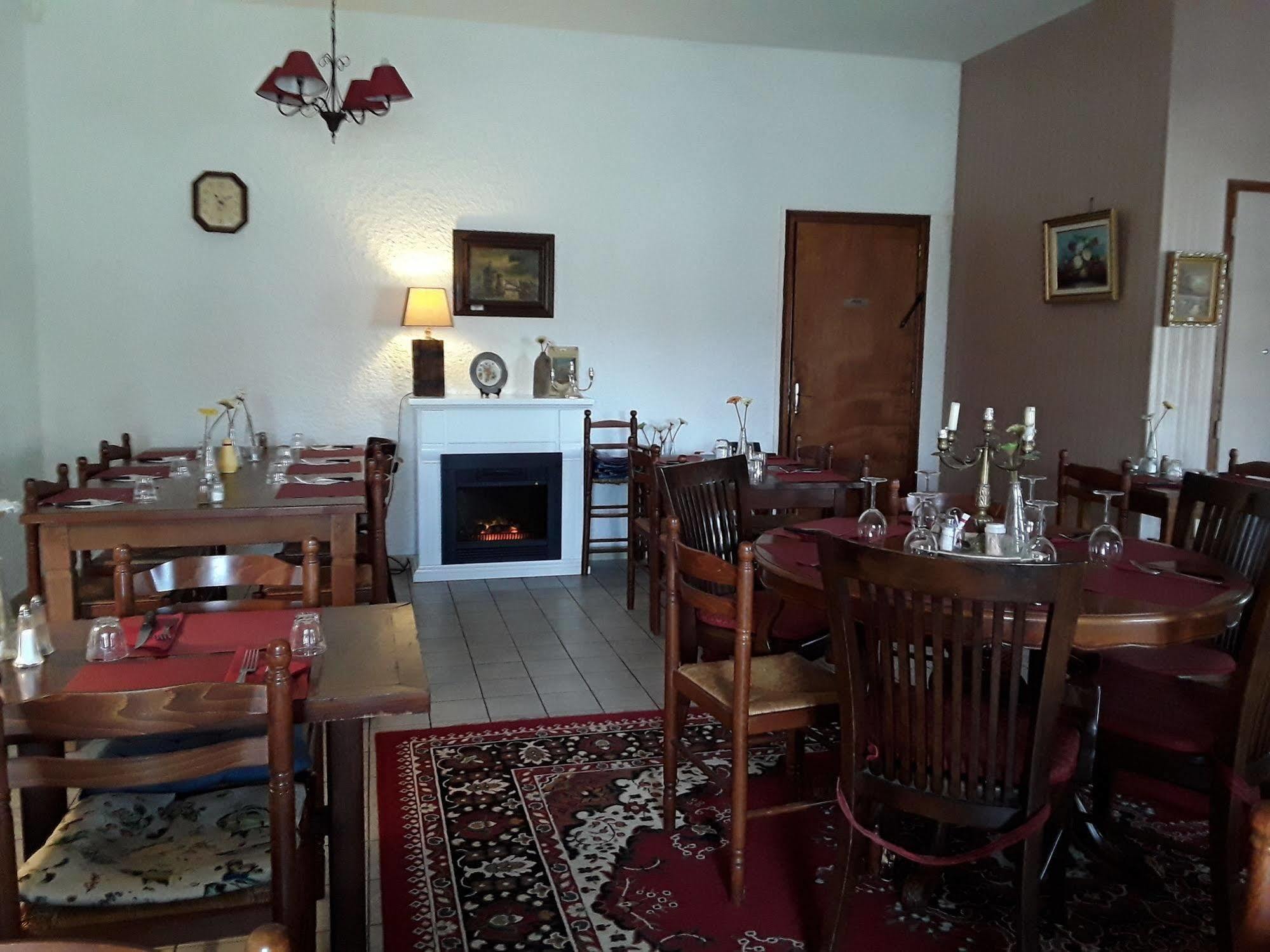 Relais La Fleur Maisonnay Hotel Екстериор снимка